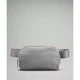 thumbnail image 1 of Limón Everywhere - Bolsa Para Cinturón (1 L)1 Color Gris, 1 of 5