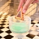 thumbnail image 3 of Set Coleccionable MGA's Miniverse Make It Mini Honeydukes Harry Potter Paquete de 2, 3 of 3