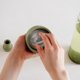 thumbnail image 3 of Botella de té y vino Cold Brew Hario de 750 ml, color verde ahumado, 3 of 7