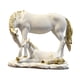 thumbnail image 1 of Adorno Madre E Hijo Caballo Entrada Dormitorio Repisa Resina Caballo Adorno Blanco, 1 of 3