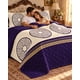 thumbnail image 4 of Set de Cubrecama king Liviano para Cama Quilt Texturizado y 2 Fundas, 4 of 7