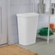 thumbnail image 5 of Basurero Sterilite 10758006 con tapa elevable de 42,7 L, color blanco, 5 of 6