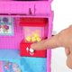 thumbnail image 2 of Set de juego Polly Pocket Pollyville Sweet Store con 2 micromuñecas, 2 of 6