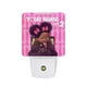 thumbnail image 1 of El Bebé Jefazo: Niña de África Luz nocturna LED con sensor de anochecer a amanecer para dormitorio, baño, pasillo, escaleras - Lámpara LED nocturna de enchufe, 0.5W - 1 pieza, 1 of 6