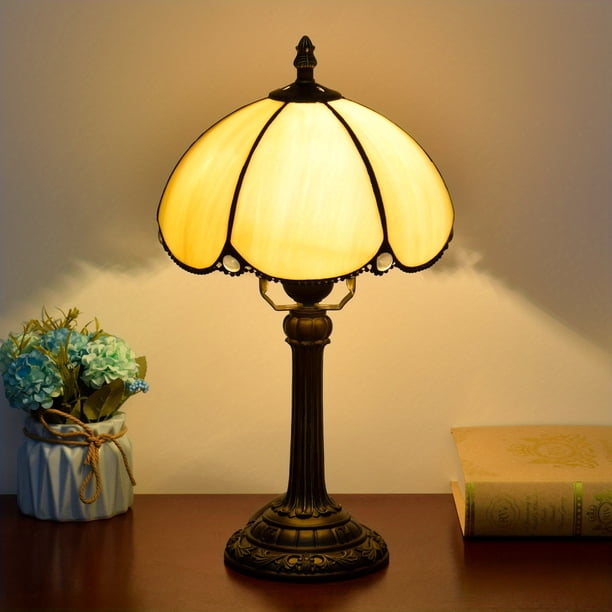 1pc 8 Inch Stained Glass Table Lamp, Handmade Living Room, Dining Room, Bedroom, Warm Bedside Lamp, Bar, Retro European, Rustic Style, Mediterranean Simple European A Variety Of Choices Creative Gifts