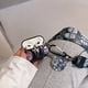 thumbnail image 3 of Funda Suave De Tpu Para Airpods Pro Con Diseño De Terror Y Scream, 3 of 6