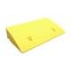 thumbnail image 4 of Rampa para Bordillo con Superficie Antideslizante para Vehículos Y Sillas de Ruedas Construcción Resistente de PP Ligera Y Portátil Adecuad Amarillo 50x27x10cm, 4 of 5