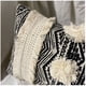 thumbnail image 4 of Cojín Boho Borlas y flecos, 4 of 6