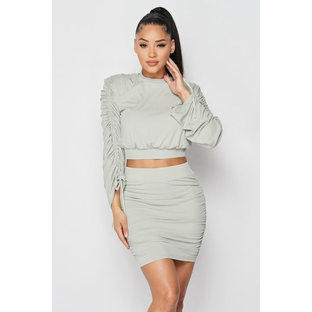 Conjunto de Falda y Manga Larga Fruncida
