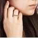 thumbnail image 2 of Anillo ELEGANT CONFETTI Paris chapado en oro blanco de 18 quilates con circonita cúbica verde, 2 of 4
