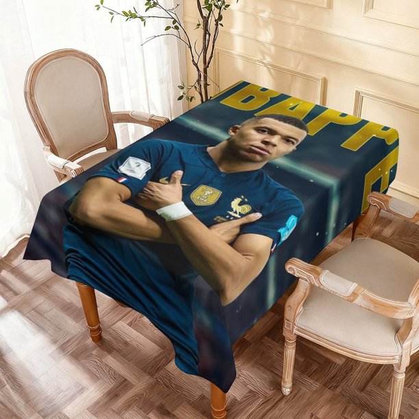 Kylian Mbappé Mantel Cuadrado Temático con Estampado Icónico, se Adapta a la Mayoría de Mesas, y es Fácil de Cuidar, Regalos Perfectos para Fans, Amigos y Familia,137x183cm