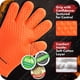 thumbnail image 4 of Guantes de silicona resistentes al calor para barbacoa Kitchen Perfection, 28 cm, 4 of 9