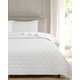 thumbnail image 3 of Quilt Cubrecama De Verano Con Pompones 2 Plazas Blanco, 3 of 4