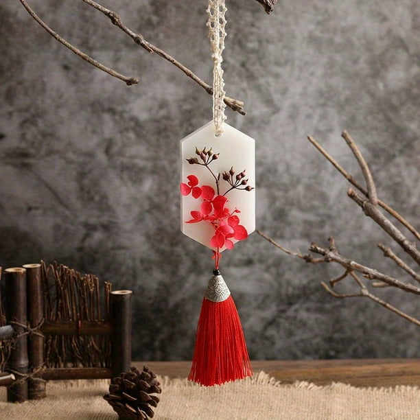 Aromatherapy Car Pendant - Tassel Wax Tablet with Immortal Flower Fragrance & Essential Oil Soybean Wax