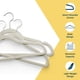 thumbnail image 5 of Perchas de terciopelo Lifemaster con gancho giratorio, 10 kg, color marfil, 5 of 7
