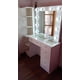thumbnail image 2 of Tocador de Maquillaje, 2 of 2