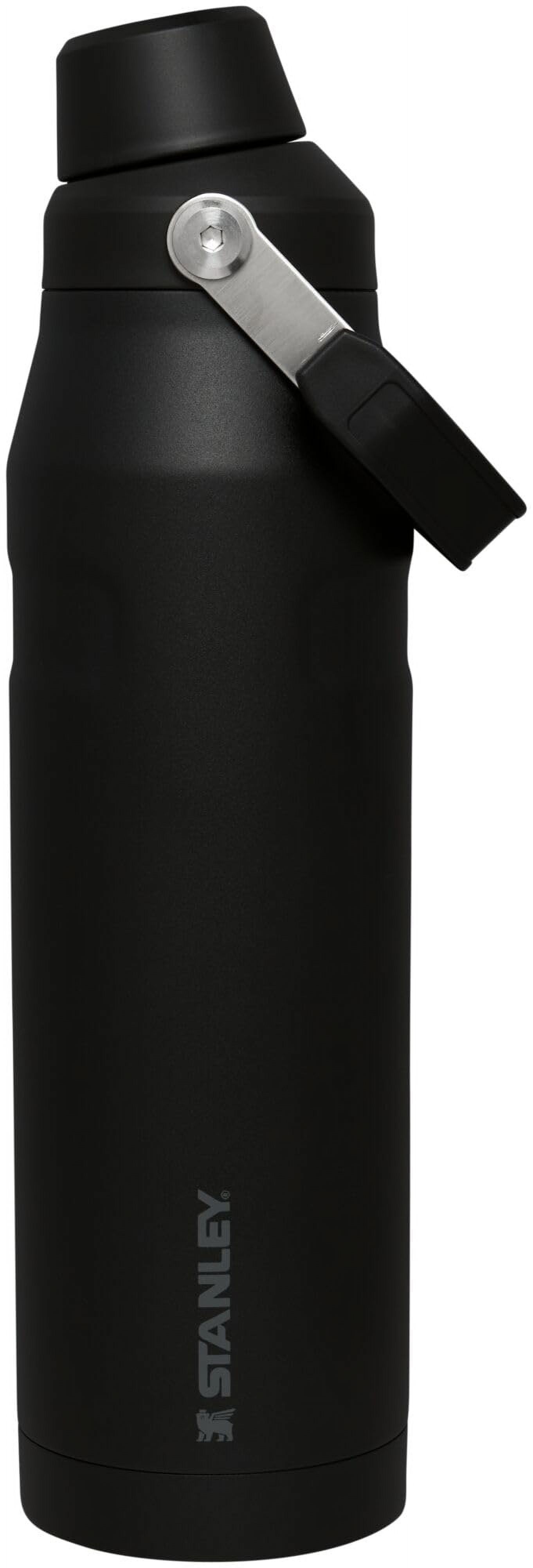 Botella Stanley Iceflow™ Fast Flow De 1.06 L/36 Oz, Color Negro