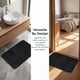 thumbnail image 4 of REGALWOVEN Alfombra de Baño Peluda, Alfombra de Baño Ultra Gruesa Absorbente de Felpa, Alfombra de Microfibra Suave Antideslizante para Ducha y Tocador Negro 32" x 20", 4 of 5