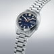 thumbnail image 2 of Reloj SEIKO 5 Sports SRPK87 para hombre con esfera azul marino, 2 of 4