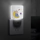 thumbnail image 4 of Harold y el Lápiz Morado Luz nocturna LED con sensor de anochecer a amanecer para dormitorio, baño, pasillo, escaleras - Lámpara LED nocturna de enchufe, 0.5W - 1 pieza, 4 of 6