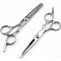 Genérico - Set Tijeras + Capa + Peines + Talco