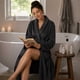 thumbnail image 4 of Bata De Baño De Algodón Absorbente Ultra Suave, 4 of 6