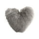 thumbnail image 1 of Esta almohada de peluche con forma de corazón es perfecta para San Valentín y el Día de la Madre. Almohada con forma de corazón., 1 of 5