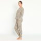 thumbnail image 3 of Pijama de Mujer Delfi Beige Estampado, 3 of 4