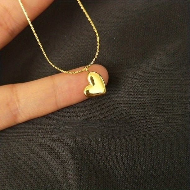 Gorgeous Heart-Shaped Gold Plated Stainless Steel Necklace - Perfect Gift for the Lover in Your Life!