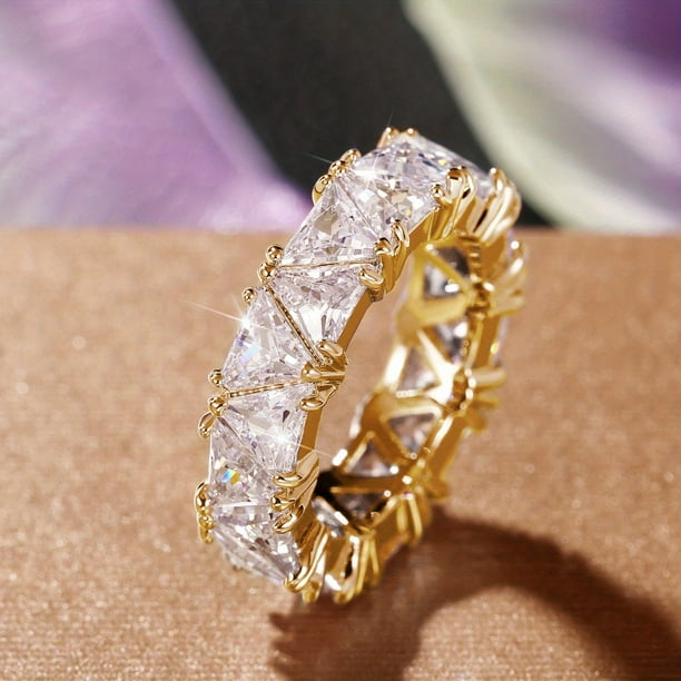 Elegant Triangle Zircon Ring - 18k Gold Plated Promise Ring for Women - Perfect for Evening Parties and Cocktail Parties