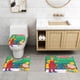 thumbnail image 2 of Caillou Juego de 3 alfombras de baño de coral fleece: tapete de baño + alfombra de inodoro en forma de U + funda de tapa de inodoro en forma de O, 2 of 6