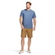 thumbnail image 4 of Camiseta Izod Saltwater de manga corta con estampado para hombre, color azul, 4 of 5