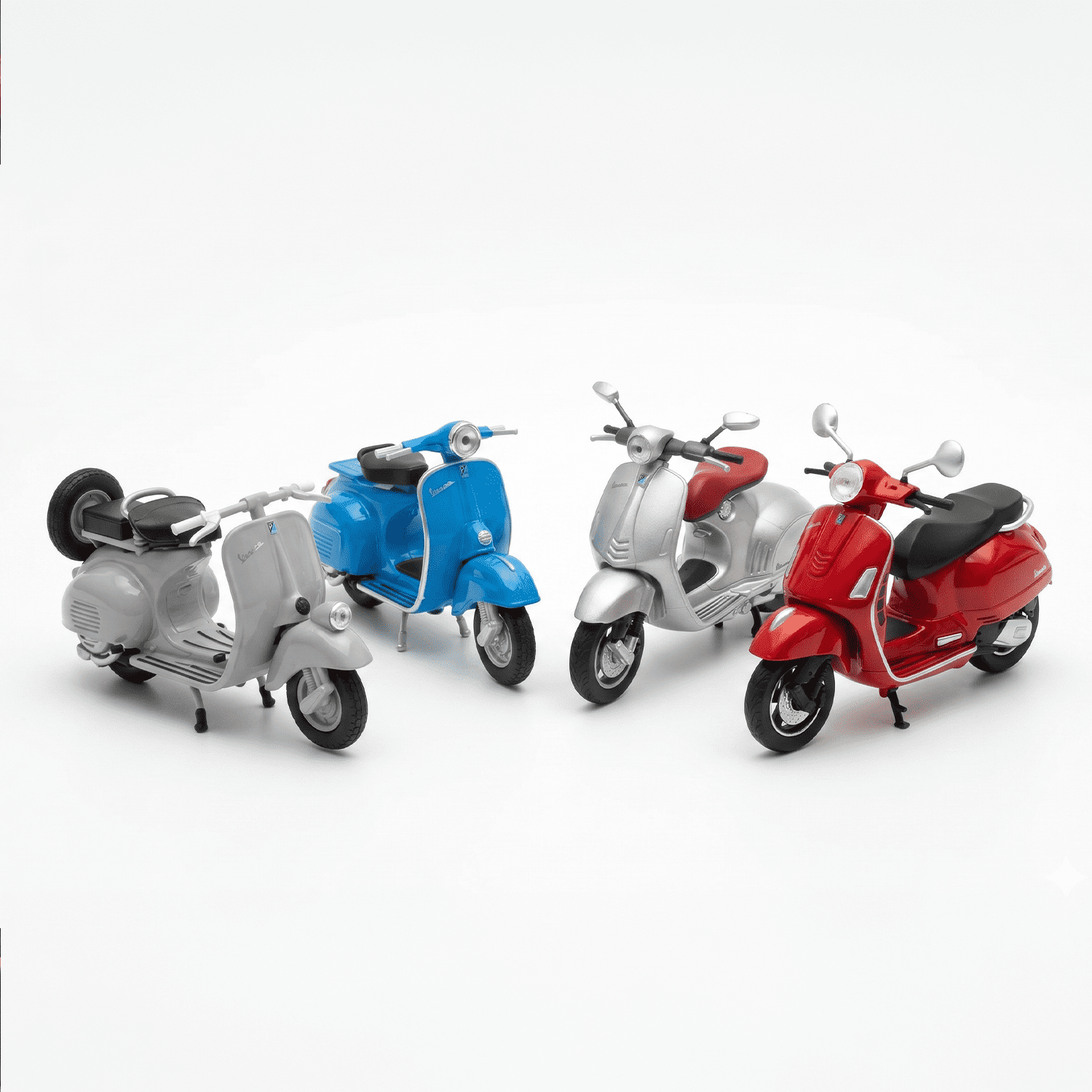 Toyng - Pack X4 Motos Vespa Welly Escala 1:18