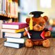 thumbnail image 4 of Oso de peluche de graduación Yixiang de 8.5 pulgadas con gafas y diploma, 4 of 5