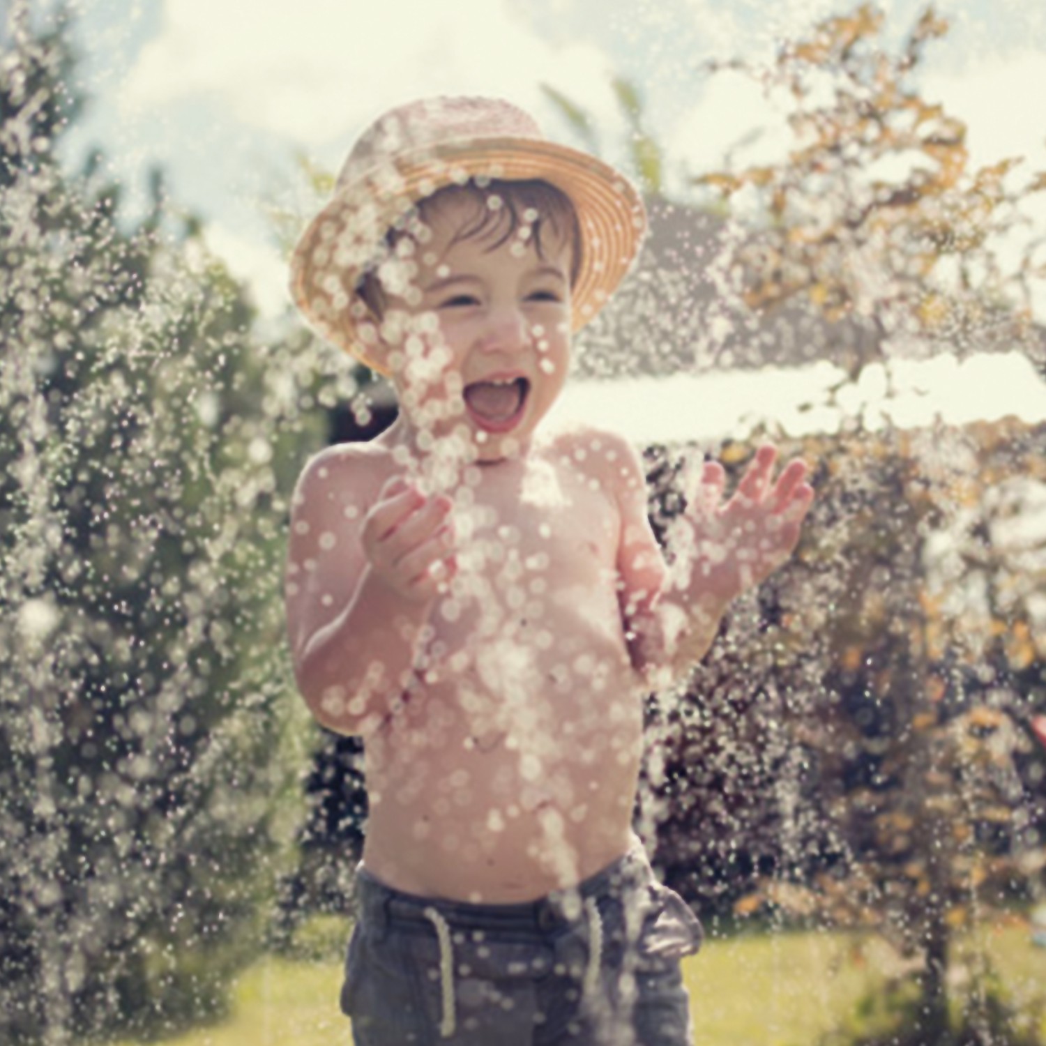 Glow Up - Waterpark Rociador Cama Elástica 8Ft