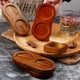 thumbnail image 4 of Bandeja para molinillo de sal y pimienta, bandeja de madera, accesorios para molinillo de sal y pimienta que se adaptan a muchos molinillos y agitadores, 4 of 5