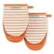 thumbnail image 1 of Juego de 2 guantes de cocina KitchenAid Albany Honey, 14 x 20 cm, 1 of 3