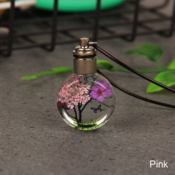 Beautiful Butterfly Glass Ball Car Pendant - Add a Touch of Elegance to Your Car Interior!