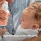 thumbnail image 4 of Champú Frida Baby y spray para cuero cabelludo para tratamiento de la costra, 4 of 6