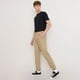 thumbnail image 4 of Pantalón Hombre Twill Jogger Fit Camel Corona, 4 of 5