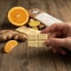 thumbnail image 2 of Quintal - Chocolate Blanco Naranja Y Jengibre 37% Cacao - 100g, 2 of 5