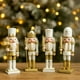 thumbnail image 2 of Set 4 Figuras Soldados Cascanueces Adorno Colgante Navideño Dorado, 2 of 7