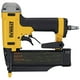 thumbnail image 2 of Pin Claver DEWALT DWFP2350K, calibre 23, 5 cm a 10 cm, clavos, 2 of 3