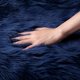 thumbnail image 5 of Alfombra Ashler de piel sintética azul marino, 60 x 90 cm, ultrasuave, para dormitorio, 5 of 7