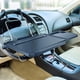 thumbnail image 1 of Bandeja de reposacabezas XERGUR 2 en 1 para volante y asiento trasero para escritorio de coche, 1 of 6