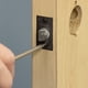 thumbnail image 4 of Master Lock SLCHPG10B Cerradura de Palanca de Alta Resistencia, Grado 2, Paso Comercial, Acabado en Bronce Cepillado, 4 of 5