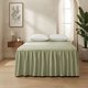thumbnail image 1 of FALDON DECORATIVO PARA CAMA SIN FUNDA 2 PLAZAS VERDE OLIVA, 1 of 4