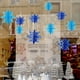 thumbnail image 5 of Adornos colgantes de copos de nieve para Navidad, 6 guirnaldas de copos de nieve 3D brillantes, grandes copos de nieve blancos para Navidad, fiestas de Año Nuevo, decoración del hogar., 5 of 8