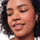 thumbnail image 5 of Rubor Essence Cosmetics 30 g Exotic Daisy Crema a Polvo, 5 of 8