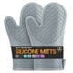 thumbnail image 1 of Manoplas de cocina HESEE de silicona resistentes al calor, 2 unidades, color gris, 1 of 7